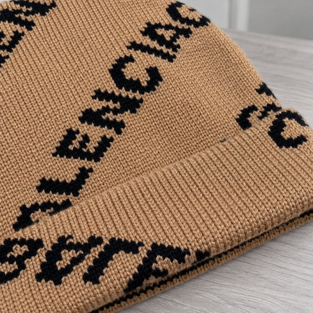 Balenciaga Camel Logo Knit Beanie - Picture 5 of 6
